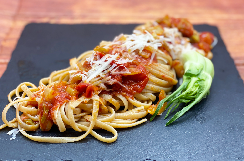 Linguine al Sugo di Puntarelle