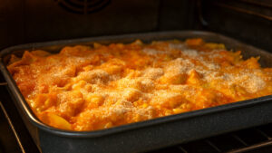 lasagne di zucca al forno con funghi provola e salsiccia