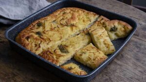 focaccia alle patate ricetta ideale per antipasto aperitivo