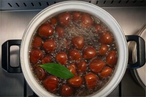 castagne bollite in acuqa