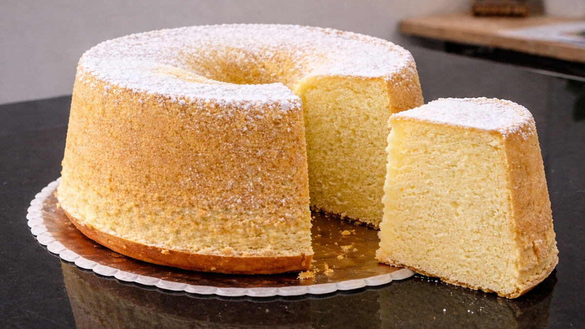 ricetta chiffon cake morbida e alta con zucchero a velo saporido